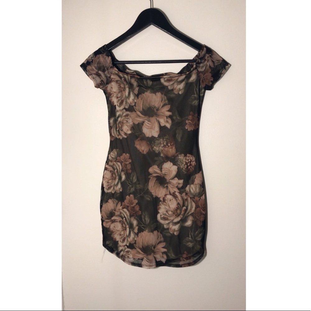 Off The Shoulder Dress | Floral Print | Size: S